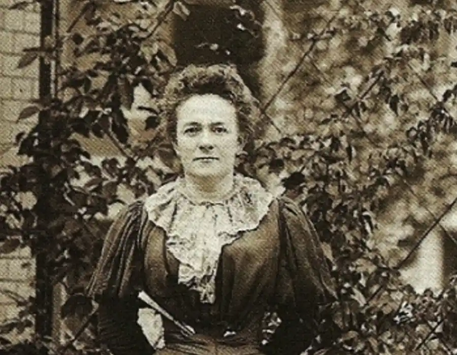 روز جهانی زن چه روزی است؟ + تاریخچه روز جهانی زن 1 کلارا زتکین، از رهبران جنبش بین المللی زنان